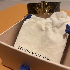 AUTHENTIC LOUIS VUITTON SPIRIT NANO MONOGRAM BRACELET SZ 17